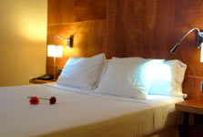 Bedroom of the Arenas de San Pedro hotel
