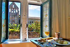 Bedroom in Aguilar de Campoo hotel